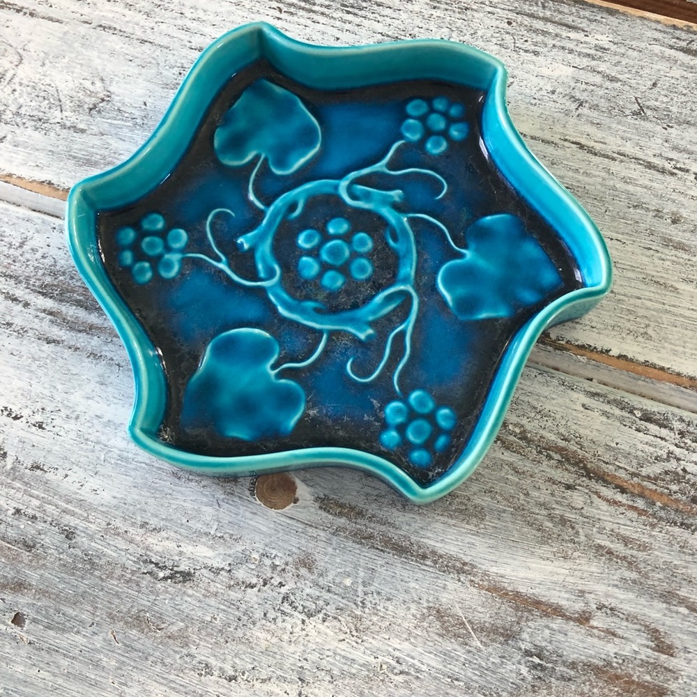 Ceramic candy dish